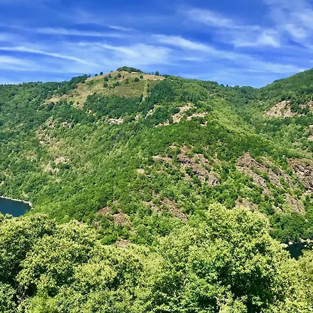 La Perle De La Vallee 펜션 Montezic