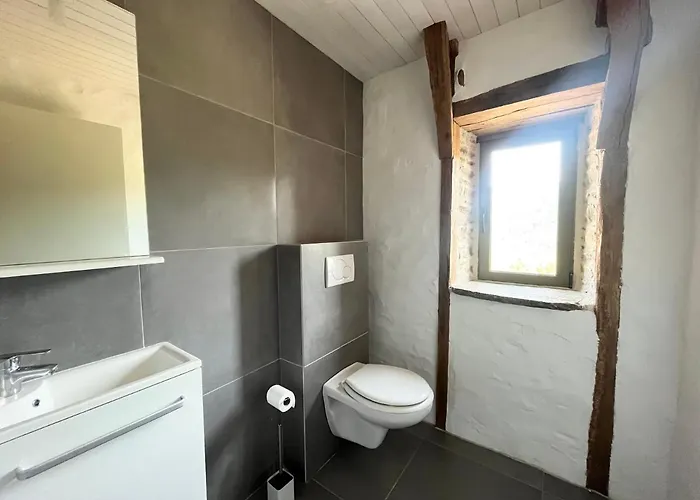 La Perle De La Vallee