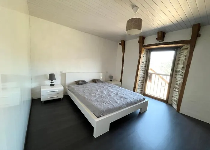 La Perle De La Vallee *