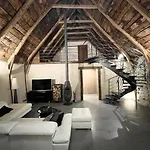 La Perle De La Vallee *