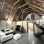 La Perle De La Vallee