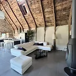 La Perle De La Vallee * Montezic