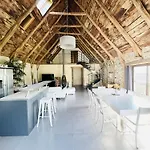 La Perle De La Vallee Дом отдыха *