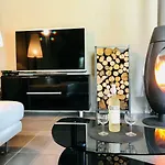 La Perle De La Vallee * Montezic