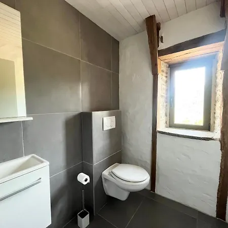 La Perle De La Vallee