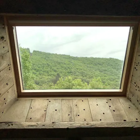 La Perle De La Vallee